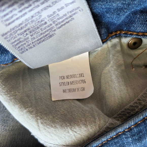 NYDJ Ami Skinny Jeans Size 4 Medium Wash MSSD8706 Lift Tuck Slimming Stretch - Picture 5 of 6